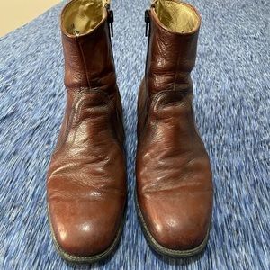 Regal brand ankle high leather boots, great shape